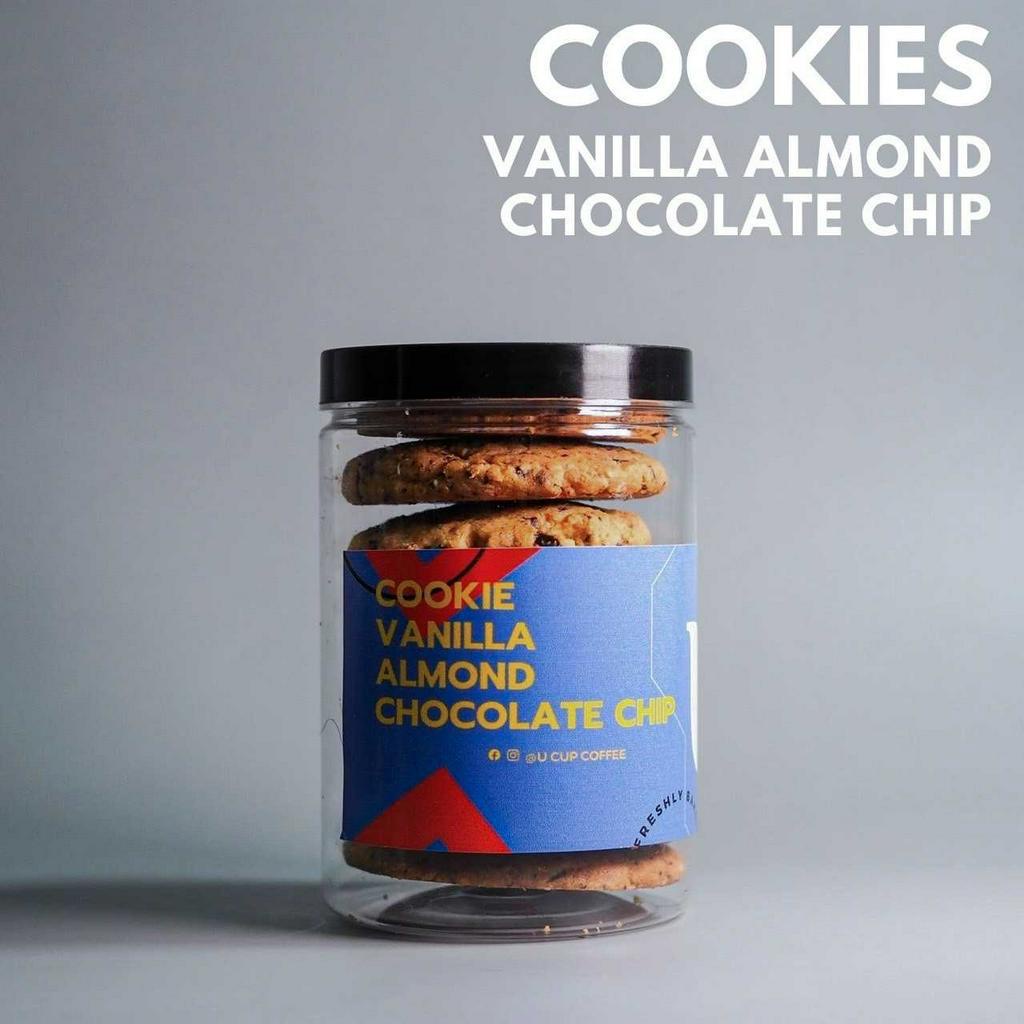 U Cup Coffee - Homemade คุกกี้วนิลาเนยสดชอคชิพ Cookie Vanilla Almond Chocolate Chip By UCUP Coffee (
