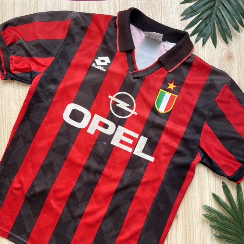(เสื้อลิขสิทธิ์แท้)เสื้อบอลทีม Ac Milan 1994 แท้ (Gullit 10)