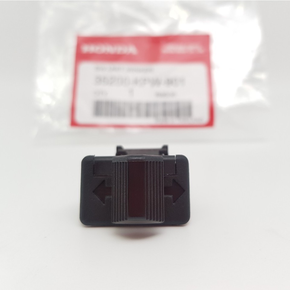 ปุ่มไฟเลี้ยว สวิทไฟเลี้ยว WAVE125R ,DREAM125 ,DREAM EXCESS C100P แท้ HONDA SWITCH UNIT WINKER  UK