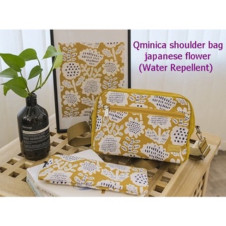 กระเป๋าสะพายข้าง Qminica shoulder bag japanese flower  (Water Repellent กระเป๋ากันน้ำ) แท้100% แถมตุ๊กตาพวงกุญแจ