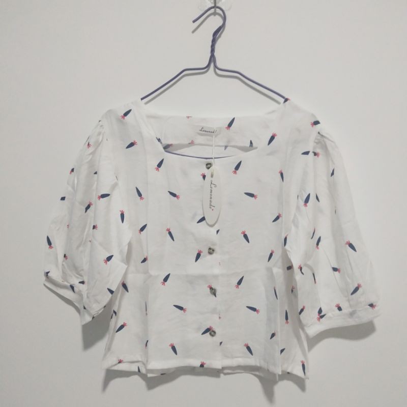 เสื้อครอป แขนพอง เสื้อผ้าสาวอวบ ป้าย lemonade (ส่งต่อ มือ1)