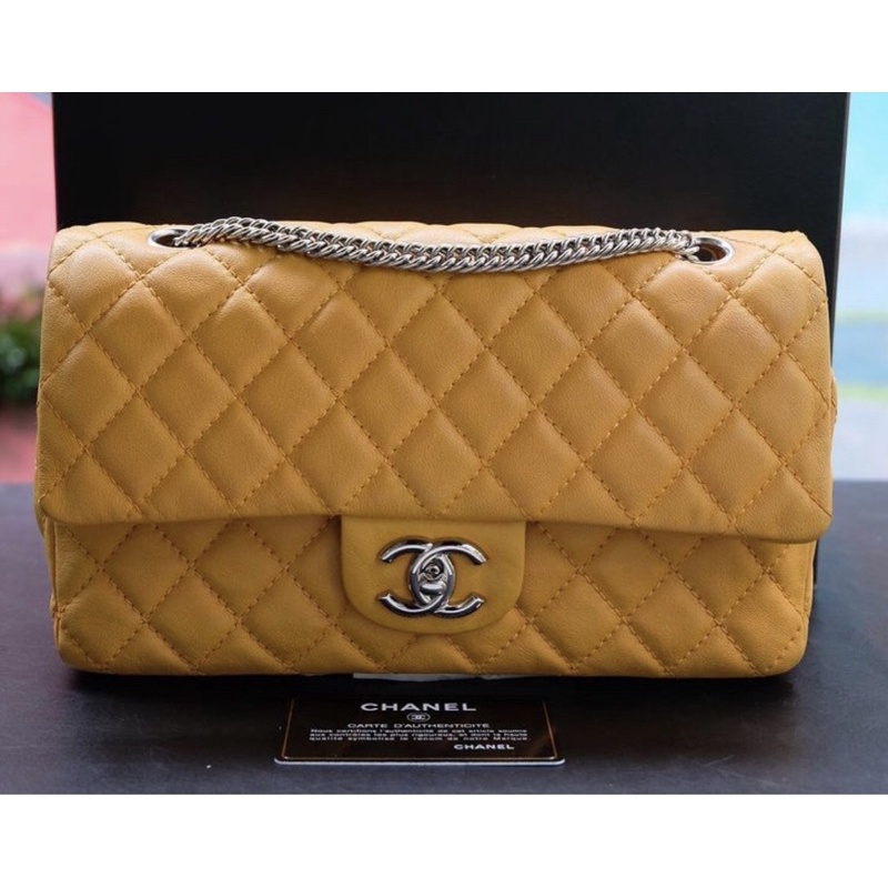#HB7712 👜: Used Chanel classic 10 SHW