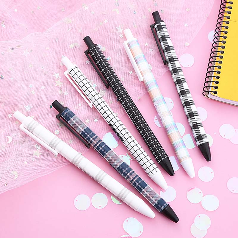 ปากกาเจล 0.5 มม. ลายตารางน่ารัก สีดํา สําหรับนักเรียน สํานักงาน