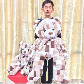 หมีลายสก๊อต 100 cm  ผ้านุ่ม  ไร้ขน  ดูดีมาก