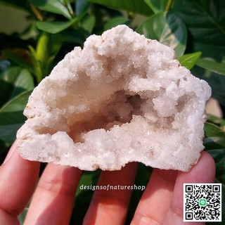 Crystal geodes โพรงควอตซ์ใสธรรมชาติ