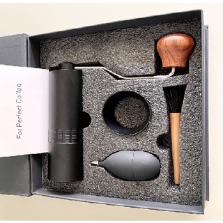ที่บดเมล็ดกาแฟ มือหมุน อะลูมิเนียมอัลลอย เฟืองสแตนเลส เป็น gift set