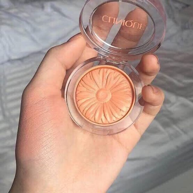 Clinique Cheek Pop Blush 
No.20 - Sorbet Pop