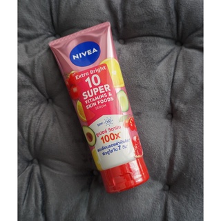 Nivea Extra Bright นีเวีย เอ็กซ์ตร้า ไบรท์ 10 ซูเปอร์ วิตามิน แอนด์ สกิน ฟู้ด เซรั่ม