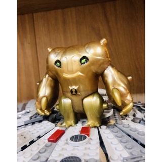 Loose Ben 10 Ultimate Alien Special Edition Action Figure - Ultimate Cannonbolt (Gold)