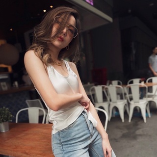 Wara Unique Silk Tank - White Gold เสื้อกล้ามผ้าซิลค์สีขาว