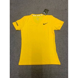 เสื้อออกกำลังกาย Nike