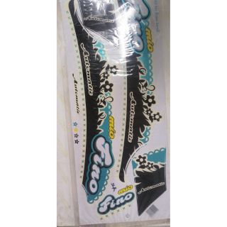 สติ๊กเกอร์​finoปี2009ติดรถสีขาว-ฟ้า/ชมพู-ขาว