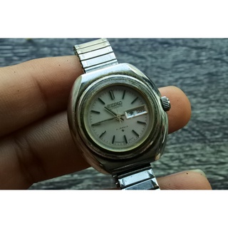 นาฬิกา Vintage มือสองญี่ปุ่น SEIKO UFO ระบบ AUTOMATIC UNISEX ทรงกลม กรอบเงิน หน้าเงิน หน้าปัด 30mm