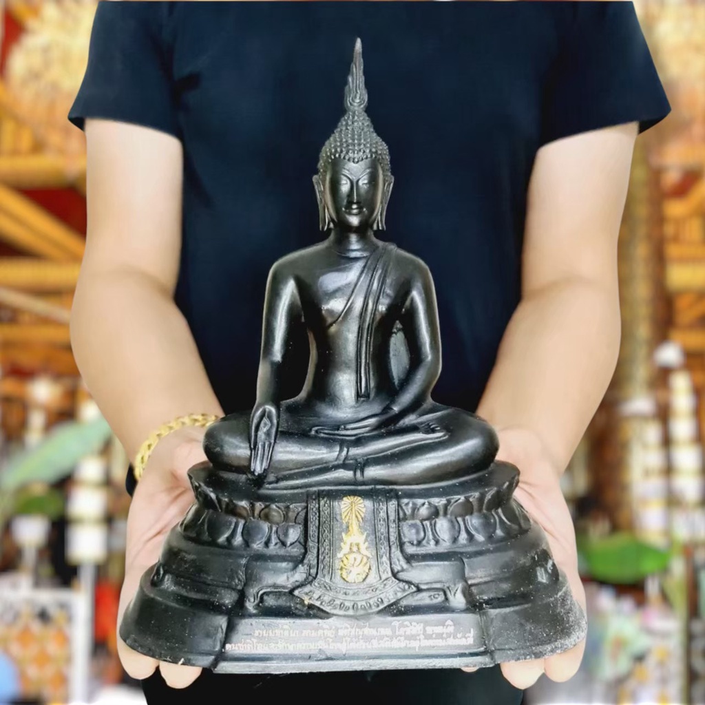 พระพุทธรูปอภัยทาน(ภปร.)ปี2508 วัดบวรนิเวศวิหาร (หน้าตัก5นิ้ว สูง23ซม.)เนื้อทองเหลืองโลหะผสมชนวนเก่า