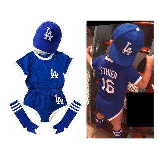 เซ็ตเด็กเบสบอลสุดคุ้มBaby Baseball Set
ได้เสื้อ+กางเกง+ถุงเท้า+หมวก รวม 4 ชิ้น