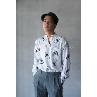 Minimal shirt แขนยาว คอจีน White world