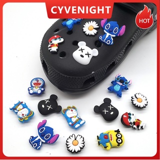 จี้การ์ตูนอนิเมะ Stitch Snoopy Doraemon 9 แบบ สําหรับตกแต่งรองเท้า Crocs