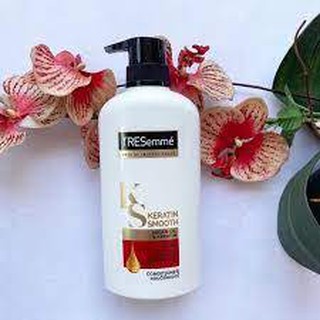 Tresemme Keratin Smooth Conditioner 425ml. ลดปัญหาผมชี้ฟู