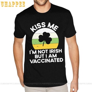 [S-5XL] เสื้อยืดลําลอง คอกลม พิมพ์ลาย Vaccinated Shamrock Irish Gildan สําหรับผู้ชาย