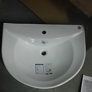 อ่างล้างหน้า C-02197 สีขาว