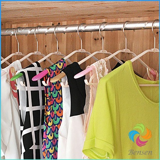 Bensen ขอบหมุนได้ 360 องศา ไม้แขวนเสื้อพลาสติก กันลื่น ไม้แขวนเสื้อกันลื่น  Non-marking Plastic Hangers