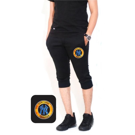 Nomieshop กางเกงจ็อกเกอร์ผู้ชาย& 39;s 7/8 มีโลโก้ NY YANKEES ROUND DIGITAL PRINTING วัสดุผ้าฟลีซเนื้