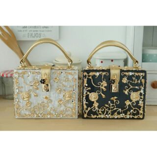 เช็คสินค้าก่อนสั่ง Dolce &amp; gabbana gold diamond acylic luxury handbag