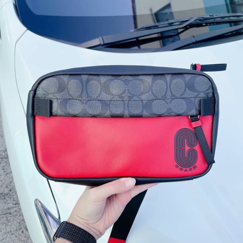 👑ผ่อน0%~แท้100%👑 กระเป๋าคาดอก Coach 599 - Coach Signature Edge Belt Bag