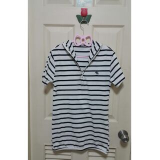 ส่งต่อ เสื้อยืดลายขวาง มีฮูด สภาพดี