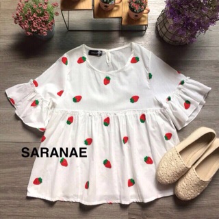 พร้อมส่ง  🍒🍓🍎  เสื้อแขนระบายปักผลไม้ งานสวยมากๆ ผ้าดีงานปักผลไม้สีสันสดใส่ เหมาะกับอากาศร้อนบ้านเ