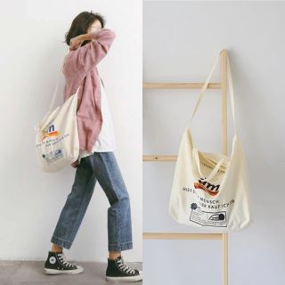 Hotwind พร้อมส่ง• กระเป๋าผ้า สะพายข้าง กระเป๋าแฟชั่น ใบใหญ่ DM tote bag