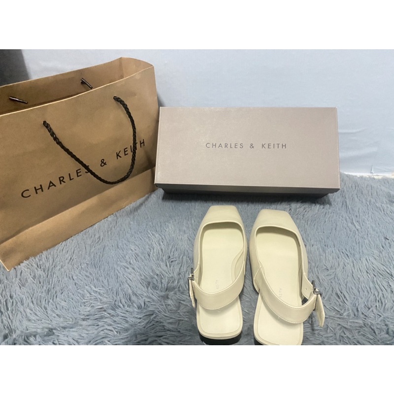 รองเท้าCHARLES&KEITH