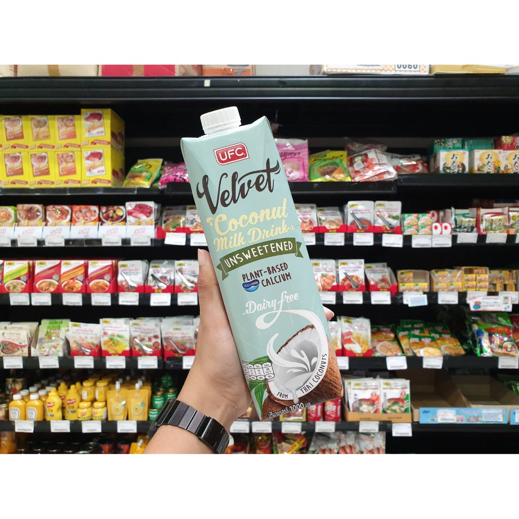 UFC เวลเวท น้ำนมมะพร้าว รสจืด 1000 มล. Velvet Coconut Milk Unsweetened (1026)