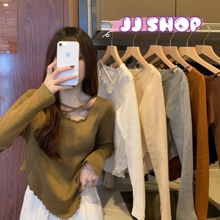 JJ shop 💜พร้อมส่ง เสื้อไหมพรมคอวีแขนยาว ดีเทลคาดหน้าปลายหยักๆ "59801"