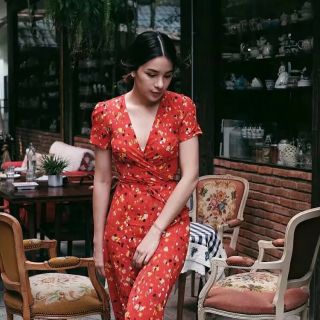 ✨Red Wrap Dress 🌷ชุดเดรสแขนสั้นทรงป้ายหน้าผูกเอว 🍄