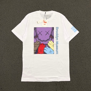 Uniqlo X KAWS BROOKLYN MUSEUM WHITE 002 เสื้อยืด ของแท้ พรีเมี่ยม