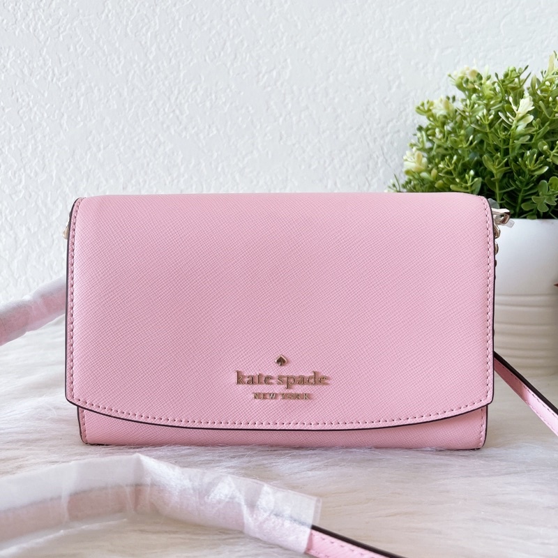 พร้อมส่งแท้💯%🇺🇸 KATE SPADE WLR00632 STACI SMALL FLAP CROSSBODY