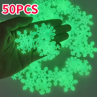 สติกเกอร์เรืองแสง ลายเกล็ดหิมะ 3D สําหรับติดตกแต่งผนังบ้าน เพดาน 50 ชิ้น