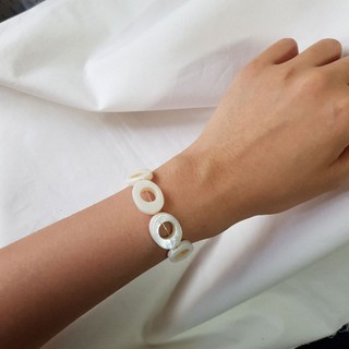 Oval shell bracelet กำไลเปลือกหอย สร้อยข้อมือเปลือกหอย