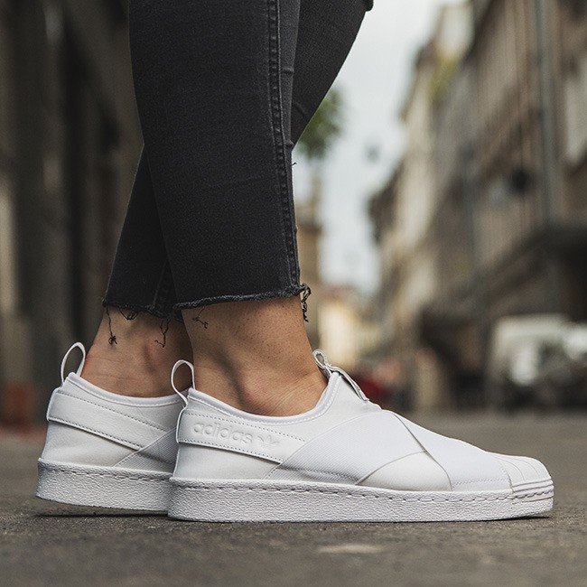 superstar slip on adidas white