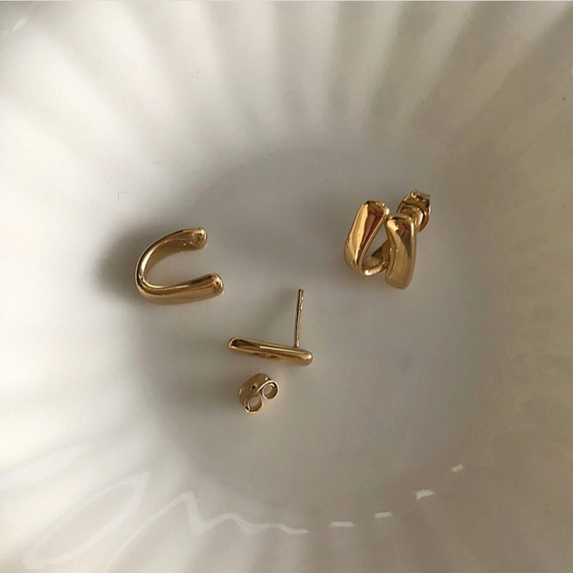 ต่างหู ยี่ห้อ Grumpy รุ่น “twiddle”