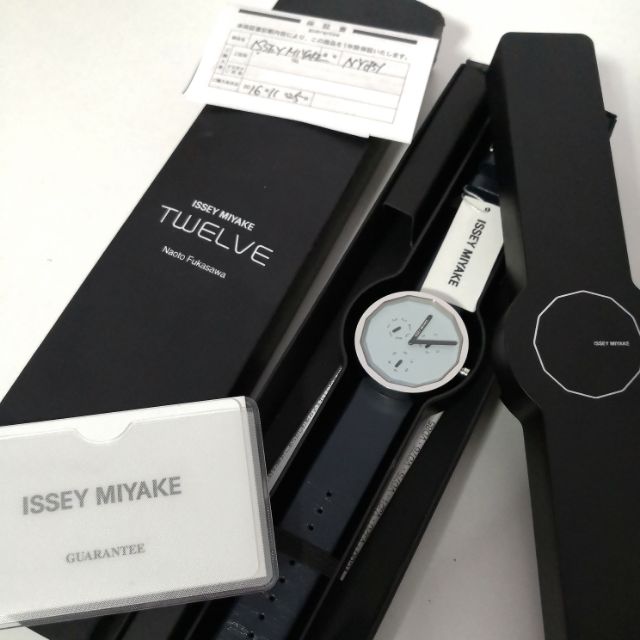นาฬิกา Issey Miyake รุ่น Twelve