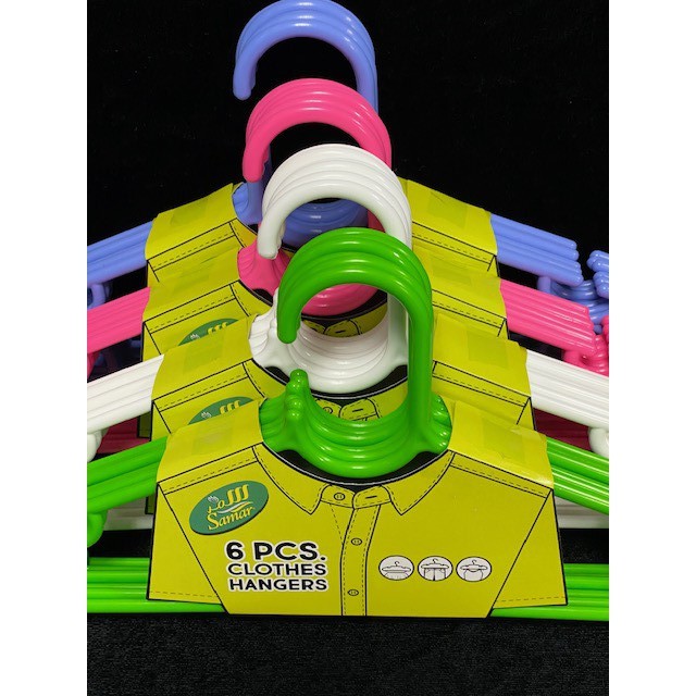 ไม้แขวนเสื้อแพ็ค 6 ชิ้น Clothes Hangers Pack size of 6 pcs Line and Curve Design