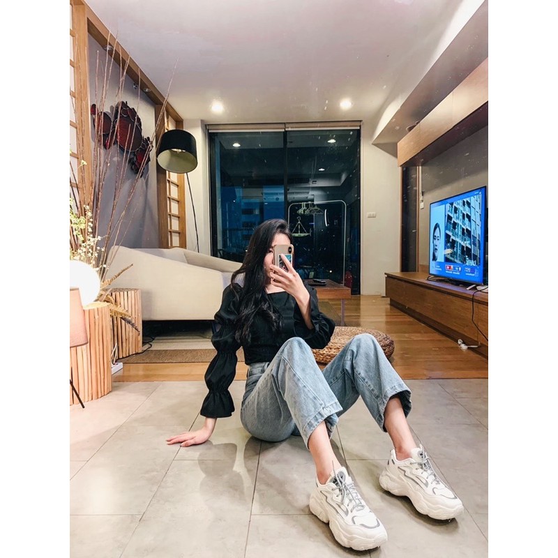 🍭Aris.shop เสื้อแขวยาว ดีเทลแขนตุ๊กตาฟรุ้งฟริ้ง