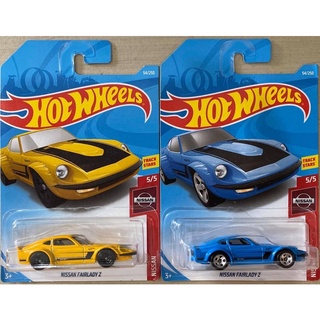 Hot Wheels Nissan Fairlady Z สีเหลือง+สีฟ้า 2คัน 240฿