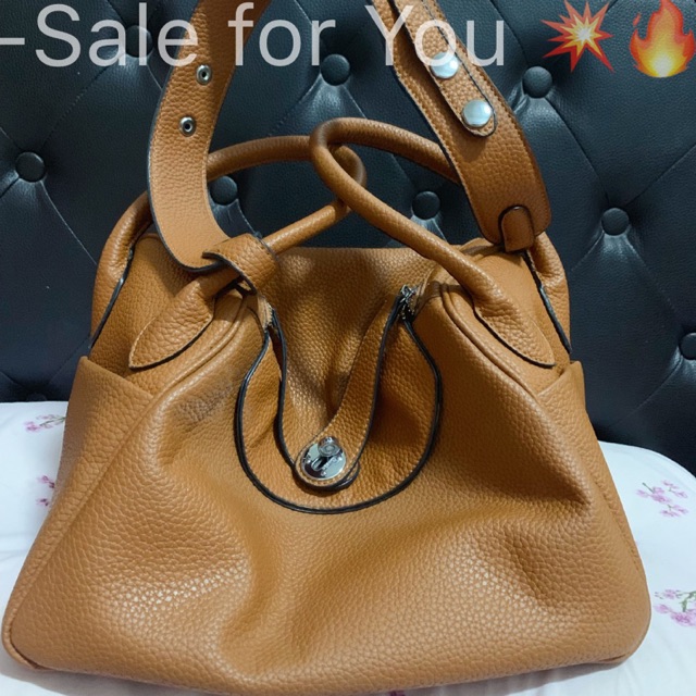 กระเป๋า Hermes Lindy 30 CM