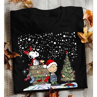 Charlie Brown And Snoopy Christmas Tree Black Men T Shirt Xmas Gifts