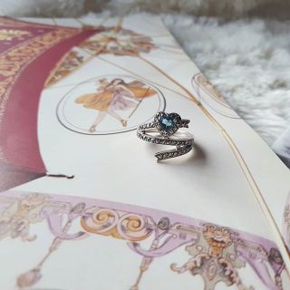 Heart London Blue Topaz Vintage Ring​ แหวนหัวใจบลูโทพาส​ ประดับสวารอฟกี้แมคคาไซต์ วินเทจลุค ตัวเรือนเงินแท้ 925