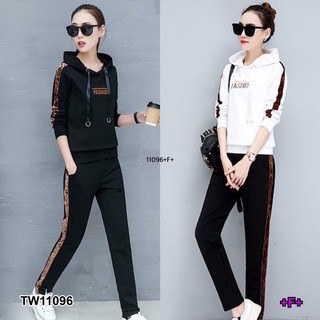 Set 2 ชิ้น เสื้อแขนยาวแถบกำมะหยี่มีหมวกฮู้ด + กางเกงขายาวแถบข้าง TW11096