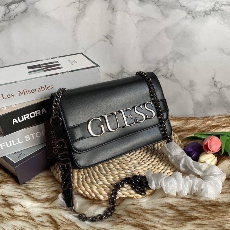 กระเป๋าสะพายข้างGUESS Shopee Thailand